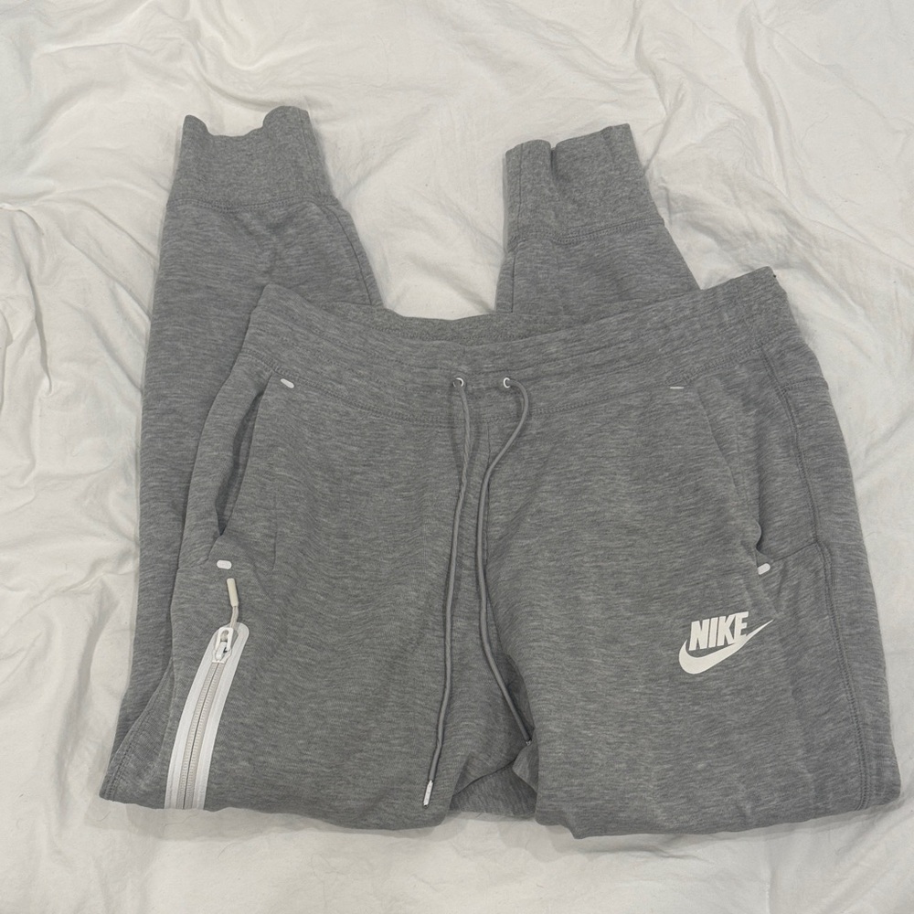 Nike women’s Sweatpants